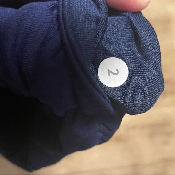 Lululemon Leggings Capri - Picture 2 of 4